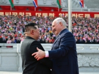 LUKAŠENKO I KIM JONG UN RAZMIJENILI DAROVE: Pogledajte šta su jedan drugome poklonili!