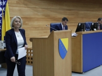 HRVATSKA GRADI MIGRANTSKI CENTAR UZ GRANICU BiH: Krišto kaže da ne zna ništa o tome