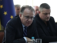 NIKŠIĆ PORUČIO: Podržat ćemo smanjenje akciza, pratimo stanje na pumpama