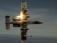 POČELA KLJUČNA BITKA ZA HORMUŠKI TJESNAC: Helikopteri Apache i moćni Warthog napadaju iransku flotu (VIDEO)