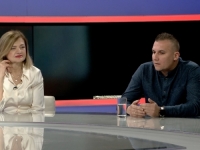 DRŽAVNI SLUŽBENICI U NEVOLJI: Dvanaest i pet je — evo zašto državni službenici idu na protest bez obzira na usvojeni zakon... (VIDEO)