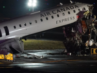 HOROR NA PISTI: Snimak stravičnog sudara aviona i vatrogasnog kamiona (VIDEO)