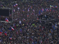 PROBLEMI ZA POPULISTIČKOG POLITIČARA: U Pragu na proteste izašlo 200.000 ljudi, protive se novoj vladi premijera Babiša (FOTO)