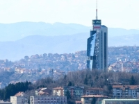 DOJAVA O BOMBI U AVAZ TWIST TOWERU: Policija vrši KDZ pregled