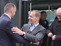 SVI ŽELE NA SPEKTAKL U ZENICI: Čeferin stigao u BiH, dočekao ga predsjednik Zeljković...