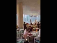 VIRALAN SNIMAK IZ DUBAIJA: Ramazanski top izazvao paniku, turisti počeli bježati... (VIDEO)