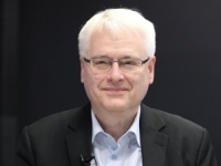 BIVŠI PREDSJEDNIK HRVATSKE ZVONI NA UZBUNU: 'Zaista se bojim, scenarij svjetskog rata je moguć!'