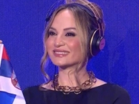 ŠTA SE DEŠAVA: Jelena Tomašević se srušila na bini, odmah prebačena u bolnicu