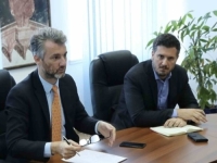 NOVAC NAMIJENJEN ZA POPLAVE OTIŠAO U POGREŠNE DŽEPOVE: Fortinim 'super ljudima' 30 hiljada KM!