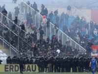 HAOS U NOVOM PAZARU: Navijači Zvezde skandirali zločincu Mladiću