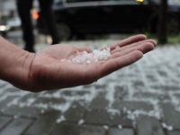 LED ZABIJELIO ULICE: Veliko nevrijeme pogodilo Mostar (FOTO)