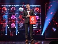 VELIKO PRIZNANJE ZAGREBAČKOM GLUMCU: Enis Bešlagić je osvojio Večernjakovu ružu