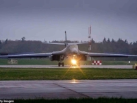 STRAH I TREPET U IRANU: Šalju li Amerikanci u napad 'Kost' - svog najnaprednijeg bombardera? (FOTO)