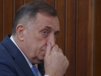 OSTAJE LI DODIK NA ČELU SNSD-a?: Sud BiH i VSTV prebacuju odgovornost za provedbu presude