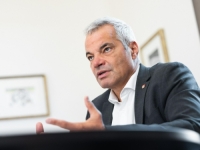 ISTRAŽITELJI UPALI U GRADSKU UPRAVU: Gradonačelnik osumnjičen za zloupotrebu položaja