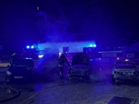 ŠTA SE DEŠAVA U MOSTARU: Više automobila uništeno u požaru, intervenisali vatrogasci