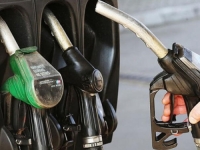 HAOS NA BLISKOM ISTOKU IZAZVAO PROBLEME U BiH: Panična kupovina ubrzava poskupljenje goriva