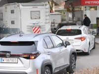 HAOTIČNO U SLOVENIJI: Uvedeno ograničenje točenja goriva, regulira ga i VOJSKA!