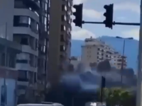 BEJRUT U PLAMENU: Snimak trenutka kada se zgrada pretvara u prašinu