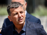 KUM NIJE DUGME, ALI JE POTROŠNA ROBA: Vukanović otkriva šta se krije iza Dodikove igre sa najbližim saradnicima