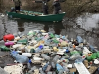 DRAMATIČNE SLIKE, EKOLOŠKA KATASTROFA U BiH: Rijeka zatrpana tonama smeća