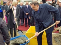 OVO JE SPOMENIK PROPALOJ EKONOMSKOJ POLITICI MILORADA DODIKA: Upravo je akumulirani gubitak kompanije dostigao vrtoglavih 963 miliona KM!