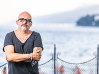 POZNATI PJEVAČ POTKAČIO TONYJA CETINSKOG: 'Ne ide mu prodaja karata, pa se sjetio žrtava'