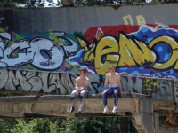 POKLON GRAĐANIMA: Besplatan ulaz na projekcije filmova 'Poljubite budućnost' i 'Staza' za Dan grada Sarajeva