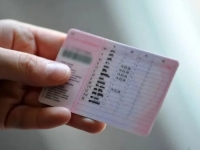 VOZAČI, OBRATITE PAŽNJU: Nova pravila za registraciju vozila, uvodi se treća tablica i mijenjaju dozvole