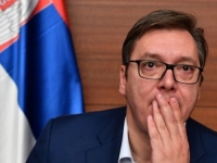 VUČIĆ NAVIKAO NA VRIJEĐANJE S TRIBINA: 'Meni ne smeta, ali mom sinu je teško'