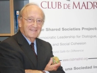 PREMINUO BIVŠI VISOKI PREDSTAVNIK U BiH: Dio njegovog naslijeđa je i aktuelna zastava naše države