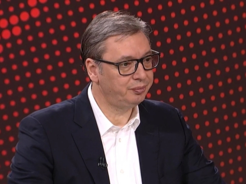 'NJEMAČKA SE NAJBRŽE NAORUŽAVA NA SVIJETU' Vučić spominjao vojni savez Prištine, Tirane i Zagreba, pa poručio - 'Usmjeren je protiv Srbije' (VIDEO)