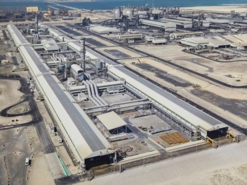 IRAN UDARIO NA INDUSTRIJSKU SRŽ ABU DABIJA: Pogon za topljenje aluminija Al Taweelah oštećen u kombinovanom raketno-dronskom napadu