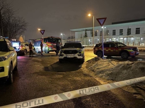 POGODILI RAFINERIJU NAFTE, SVE GORI: Nakon iranskog raketnog napada Haifa u plamenu (VIDEO)