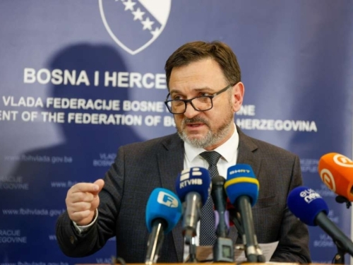 MINISTAR NASEKIRAN: Gorivo ide iznad 3 KM, a konkretnih mjera nema