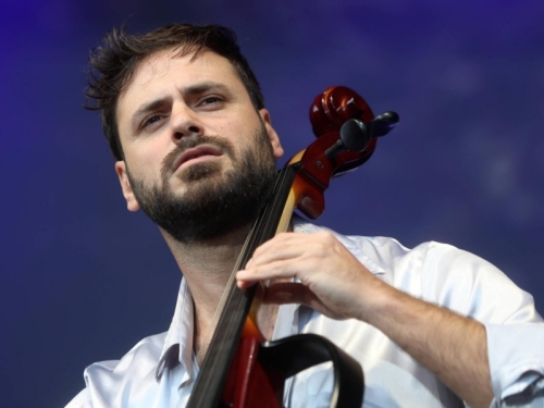 ZBOG SPORNOG VIDEA ILI: Hauser razljutio Ukrajince i baltičke zemlje, otkazali mu koncerte