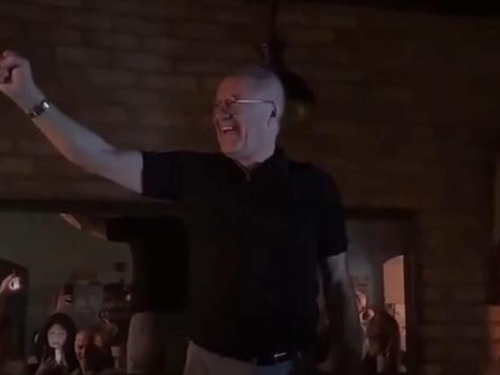 VESELO U MOSTARU: Pogledajte kako je Zdravko Mamić uživao na proslavi Bajrama u kafiću u Mostaru! (VIDEO)