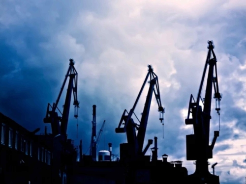 TRUMP IZAZVAO EKONOMSKI UDAR: Cijene nafte vrtoglavo rastu...