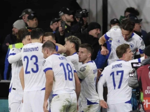 TEKU PRIPREME U BHRT-u: Evo ko će biti komentatori sutrašnjeg spektakla...