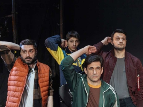 PROMIŠLJANJE DRUGAČIJIH OBLIKA MUŠKOSTI: Uskoro premijera predstave Selme Spahić 'Mekoća' u SARTR-u