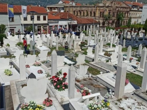 IZ MIZ MOSTAR OGORČENI: Nezamislivo je da se maraton organizira na Dan šehida!