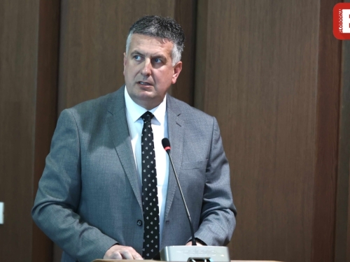 VUKOVIĆ UPOZORAVA: Mehanizam uskraćivanja kvoruma pretvoren u političko oružje