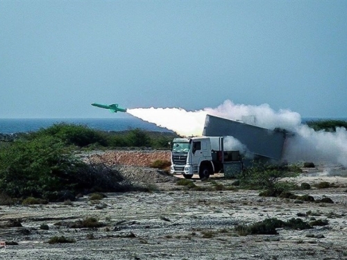 BLISKI ISTOK GORI VEČERAS: Započeo novi talas udara na Jordan, evakusiano osoblje Ambasade SAD-a u Ammanu (VIDEO)