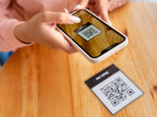 NAJMANJI QR KOD NA SVIJETU: Toliko sitan da je nevidljiv