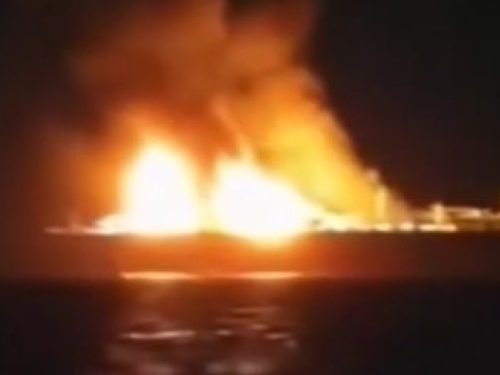 SAMO NAM JE JOŠ OVO TREBALO: Pogođen ruski tanker u Sredozemnom moru, niko nije preuzeo odgovornost... (VIDEO)