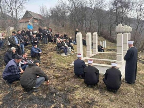 SJEĆANJE NA HEROJA ODBRANE: U Zaostru obilježena godišnjica smrti Zaima Bešovića, ratnog komandanta i legende ARBiH!