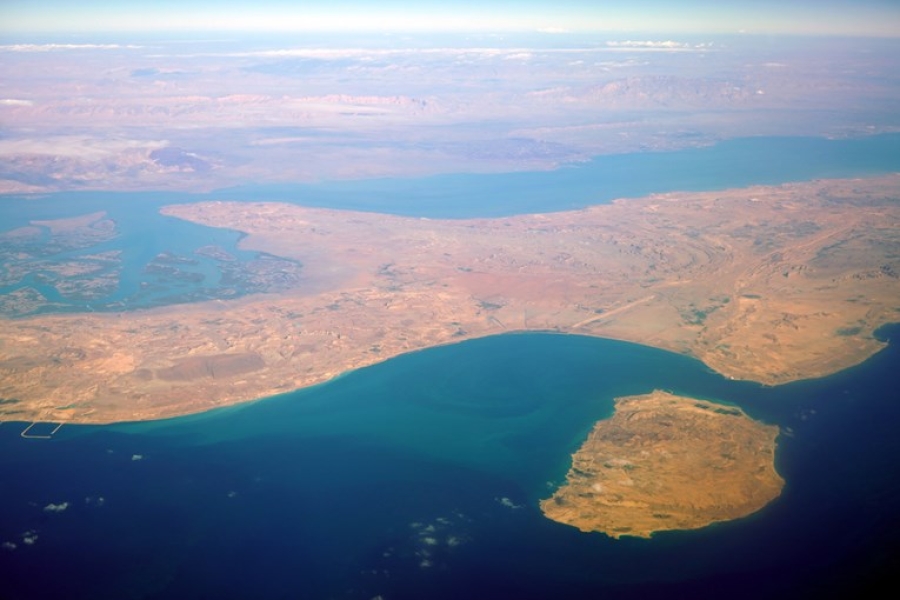 OBILUJE TAJNIM RAKETNIM BUNKERIMA: Otok Kešm je ključna tačka u mogućem kopnenom ratu SAD-a i Irana