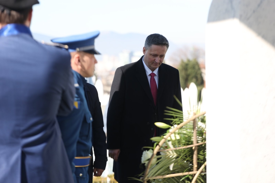 BEĆIROVIĆ POVODOM DANA GRADA SARAJEVA: Oni koji nasrću na BiH završit će u ropotarnici historije