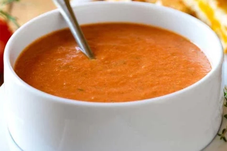 DANAS NEŠTO NA KAŠIKU: Na brzinu napravite izvrsnu krem čorbu od paradajza i oduševite ukućane...