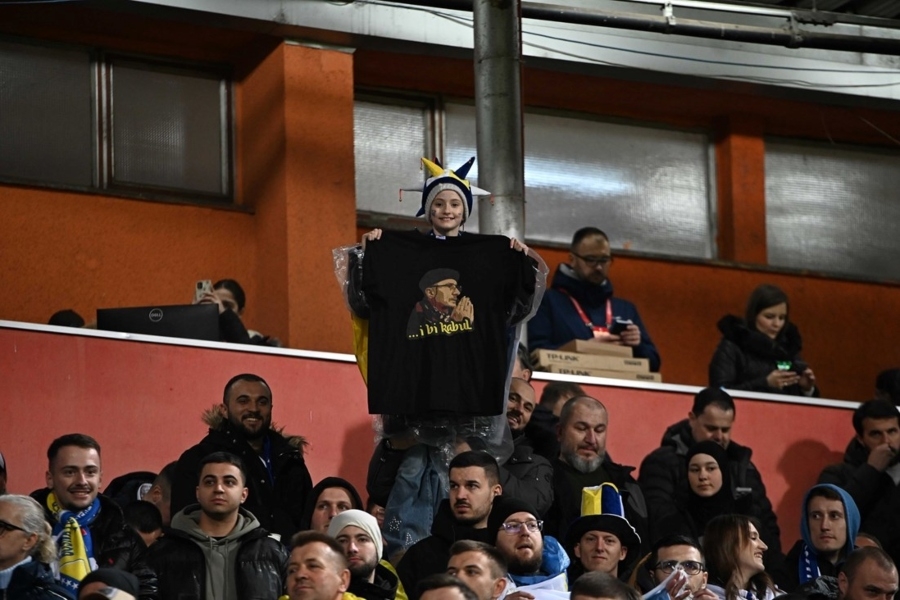 '... I BI KABUL': Ovako je jedna majica s 'dedom' postala simbol najluđe noći bh. fudbala...